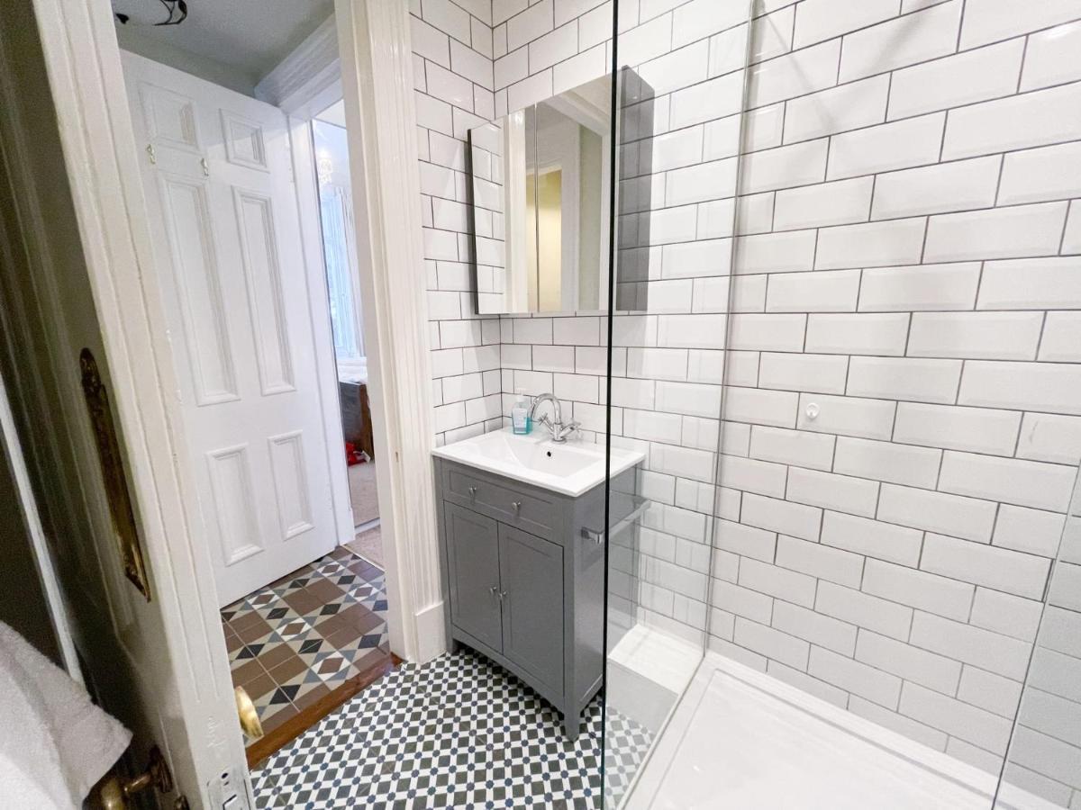 1 Bed Character Filled Glasgow Apartment Exterior photo